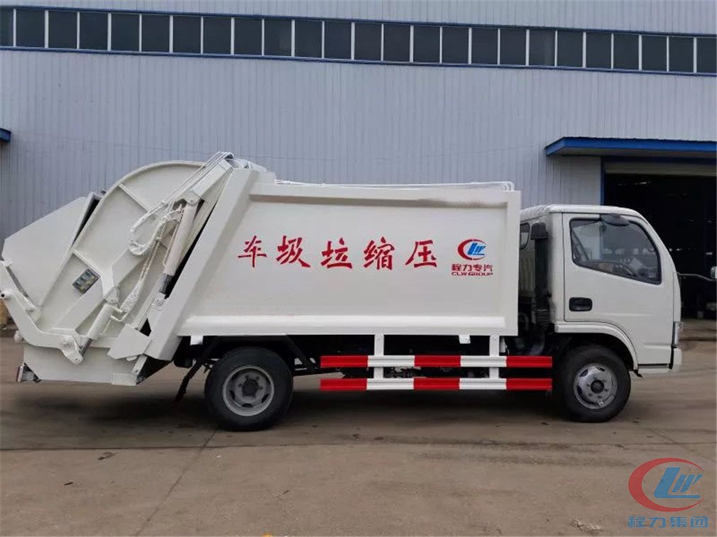 bg大游威东风多利卡压缩式垃圾车