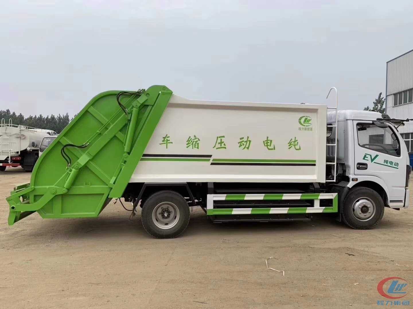 bg大游新能源压缩垃圾车