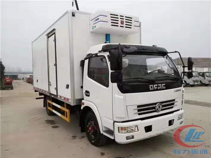bg大游东风多利卡D7冷藏车