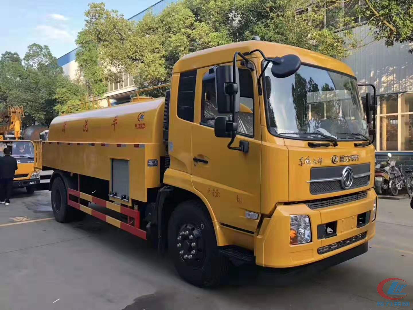 bg大游威牌东风天锦高压清洗管道疏通车