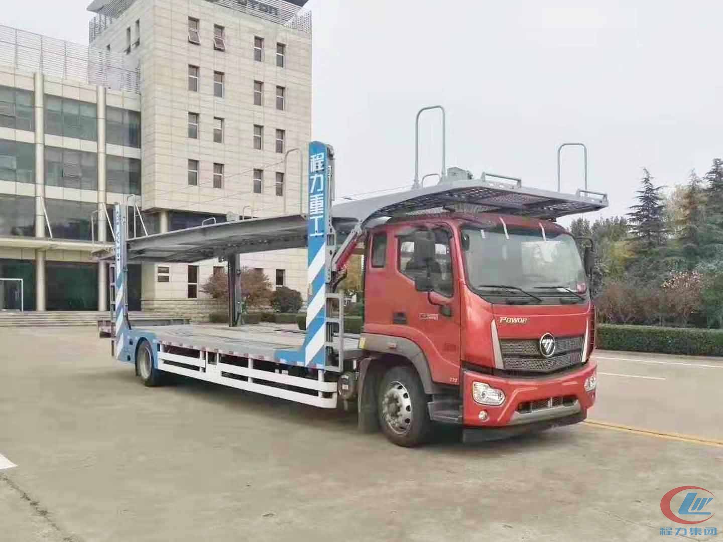 bg大游重工福田瑞沃轿运车