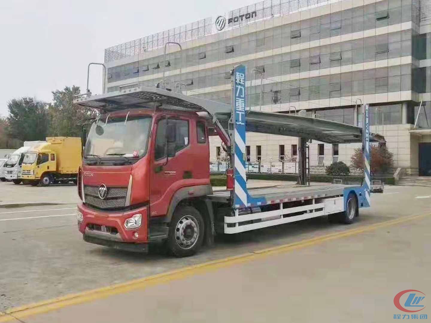 bg大游重工福田瑞沃轿运车