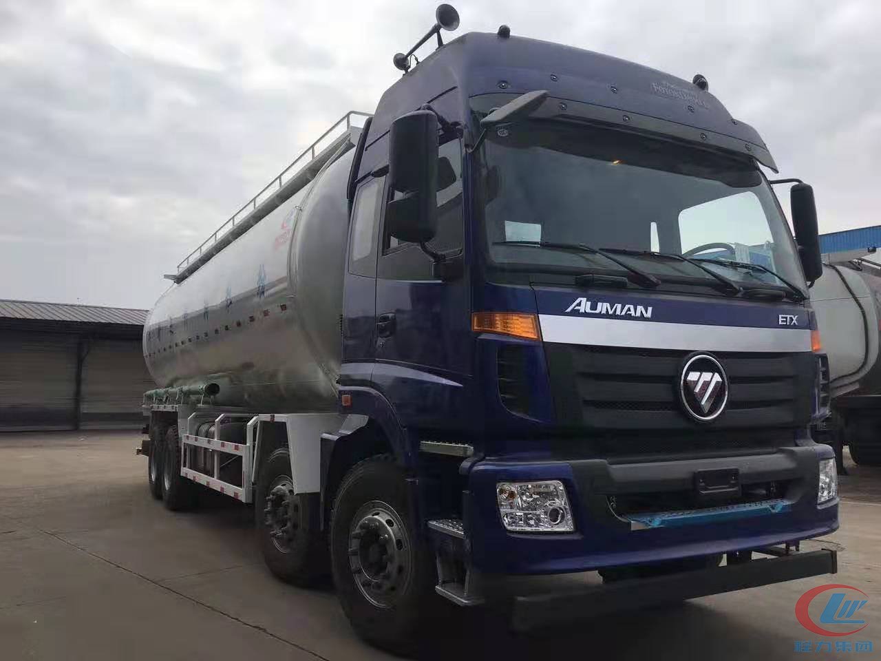 bg大游福田欧曼30吨粉粒物料运输车
