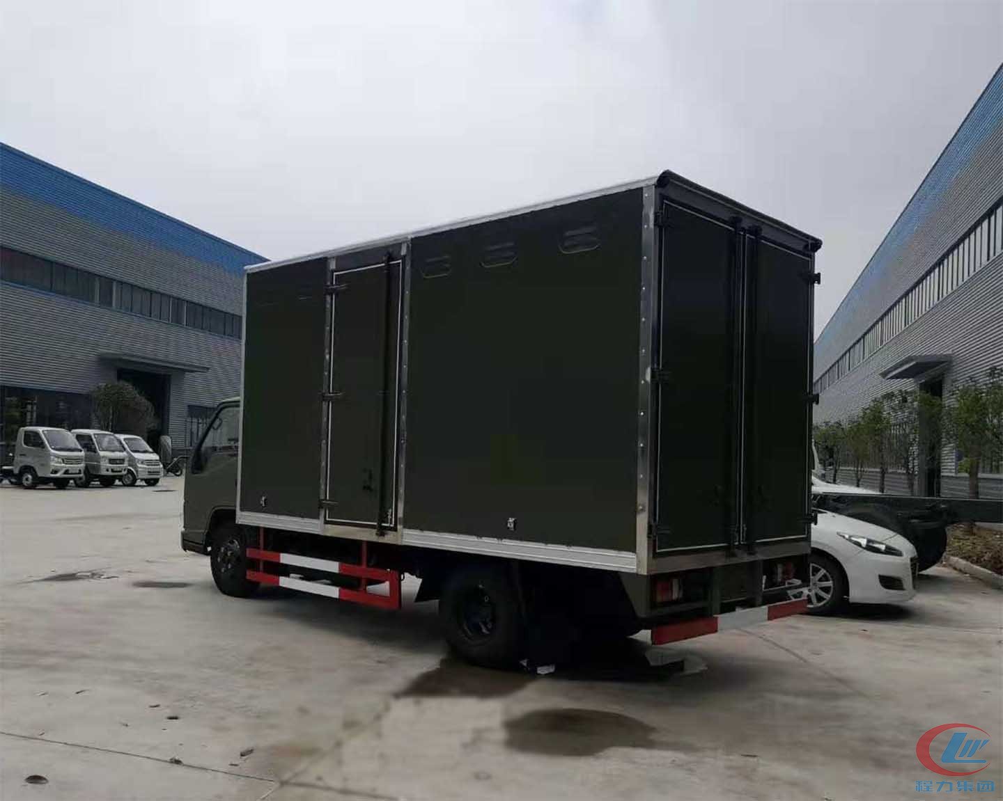bg大游汽车集团江铃危险品运输车