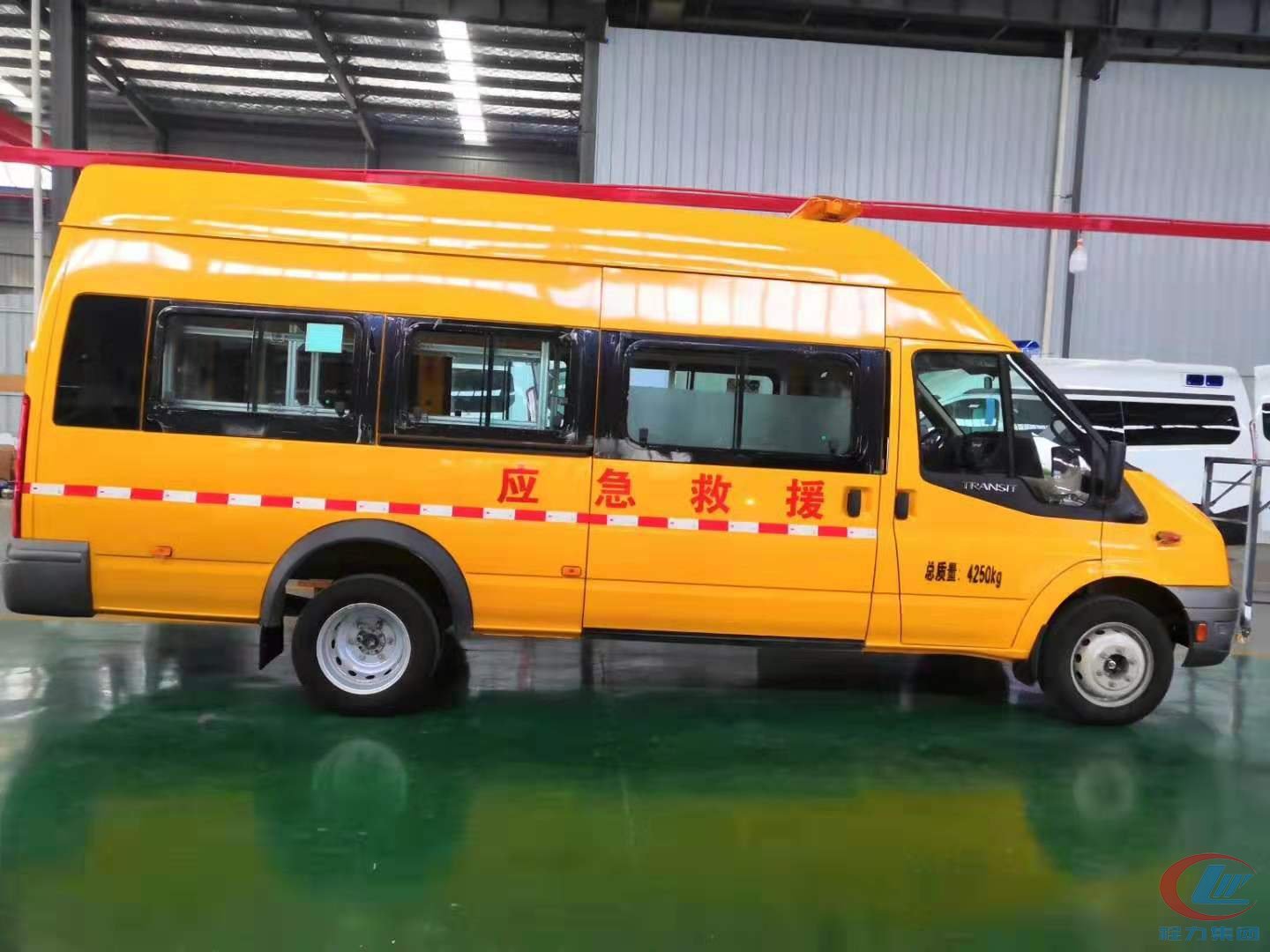 福特新时代客运版救护车，福特应急救援车
