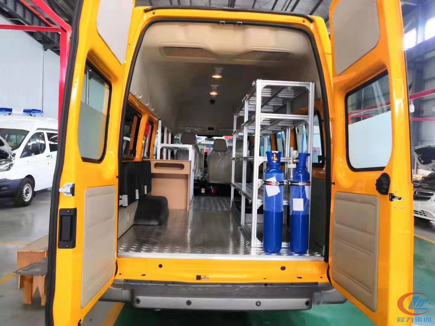福特新时代客运版救护车，福特应急救援车